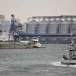 Димитър Стоянов усили наблюдението в Черно море след гръмналия дрон в Румъния
