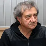 Литературни войни: Дъртият комунист Николай Милчев замеря с ла*на Георги Лозанов и Слава Янакиева