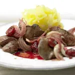 Дроб с лук и вишни (+ джинджифил, мед и балсамико)