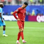 Разочарованият CR7: Нищо не е свършило, горе главата!