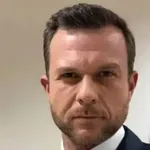 Тежка пневмония вкара Ненчо Балабанов в болница