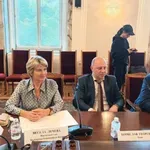 Весела Лечева: Заварихме празни банкови сметки и дългове!