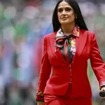 Салма Хайек зашемети с визия на Мондиал 2026