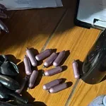 Задържаха варненец с 14 килограма райски газ, продавал го на деца