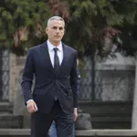 Решено: Издигат Андрей Гюров за президент
