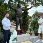 Откриха паметника на Милен Добрев в родната Житница