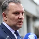 Правосъдният министър сезира ВСС за реабилитиран педофил