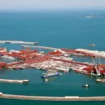 Цената на петрола падна под 73 долара за барел