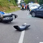 Адска катастрофа при врачански села: Мотористи пострадаха тежко, вдигат въздушната линейка