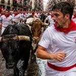 13 мъже са пострадали сериозно в поредното бягане пред бикове