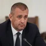 Министърът на транспорта: Пътищата в България са бойно поле