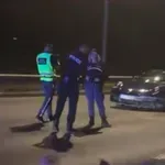Ето чия е щерката, карала пияна на Околовръстното и разигравала полицаите (ВИДЕО)