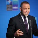 Полският президент наложи вето на закони за съжителството на гей двойки