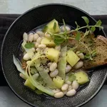Френска бобена супа със зеле и картофи