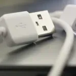 Евтино зарядно уби ученик в Русия