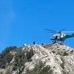 Продължава гасенето на пожара в НП "Пирин"