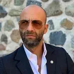 Кой бута нагоре брата на Диджей Дамян и ДС-отроче Илин Савов?
