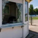 Разбиха павилион до спортен комплекс в Монтана и задигнаха 1200 евро