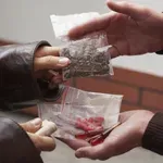Въвеждат строг контрол над 16 нови наркотични вещества