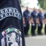 Куриоз в Перник: Мъж се разходи с полицейска униформа и се опита да избяга от органите на реда