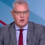 Бившият шеф на ЦИК се опасява: Много възрастни хора ще се откажат да гласуват заради машините