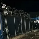 Мигранти избягаха по време на бунт в център за настаняване в Гърция до границата ни