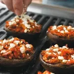 Пълнени гъби с домати и сирене