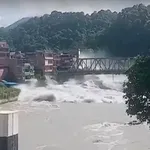 Броят на жертвите на водния ад в Непал достигна 1365
