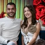Крис и Елеонора от „Ергенът“ влязоха във „Фермата“ със 7-месечната Румяна