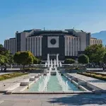 Съдът се намесва в казуса с бившето ръководство на НДК, което трябва да върне част от огромните си заплати