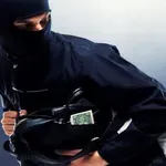 Крадец нападна продавачка в магазин в Любимец, жената е пострадала