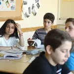 Мигрантите отприщиха Ада: Учителка алармира за проституция, агресия и насилие