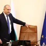 Радев води трима министри в Пловдив