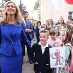 Шефката на парламента поздрави деца и учители от своето школо