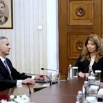 Гюров пришпорва Йотова да свика КСНС заради инцидентите във военни складове