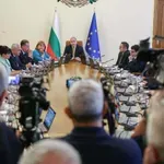 Радев свиква Съвета за сигурност