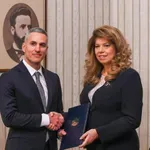 Йотова и Гюров ще се сблъскат още на вратата на ЦИК