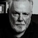 Почина незаменим световен писател