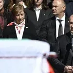 Радев с емоционална реч: Този площад помни много паради и шествия, ще помни и този миг