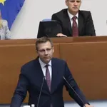 Екшън около изслушването на Демерджиев: Станислав Анастасов удари Слави Василев с "термосите и поршетата"