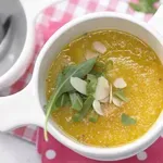 Морковена супа с бадеми