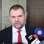 Пеевски: Управляващите се скриха срамно, направиха мечешка услуга на Йотова