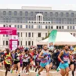 12 000 бегачи превземат софийските улици за маратон