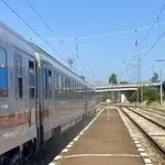 БДЖ отказа шест влака да спират на гарата в Павликени