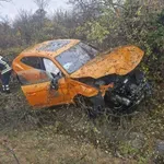 Ламборгини за 300 хил. евро се потроши в храсталаците край Ловеч (СНИМКИ)