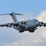 Радарите показаха: Американският военен самолет, кацнал в Бургас е излетял от Израел