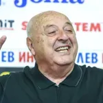 Венци Стефанов се надява да присъства на мача на откриването на "Армията"