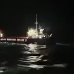 Корабът "Челси-3" потегли на буксир към Бургас
