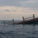 Оцелял моряк от дроновите атаки: Корабът потъваше и увличаше хората със себе си