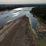 Нивото на Дунав остава критично ниско